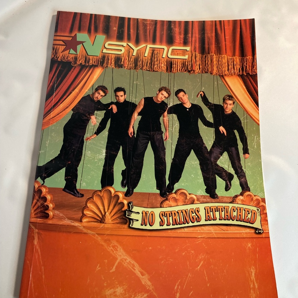 NSYNC songbook No Strings Attached 83 pg Piano w/pictures Justin Timberlake 2000